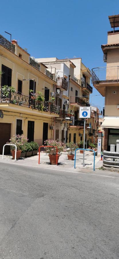 Casa Giusi Apartment Sferracavallo Luaran gambar